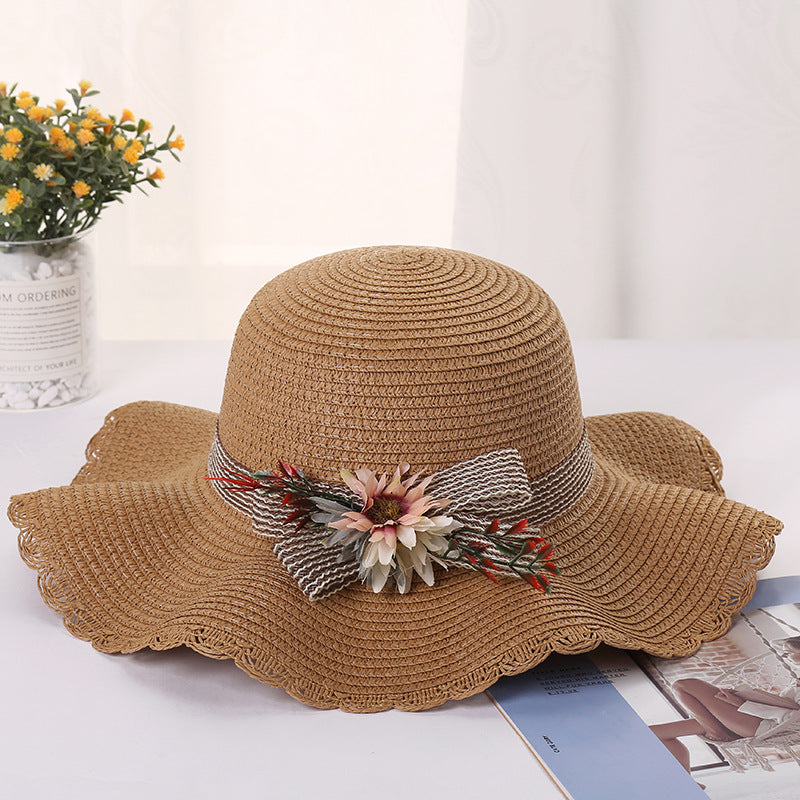 Ladies Flower Wavy Brim Outdoor Sun Protection Straw Hat