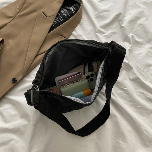 Women's Fashion Rhombus Embroidery Line Large Capacity Shoulder Bag