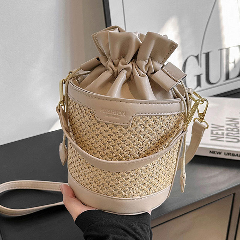 Simple And Stylish Woven Commuting Single Shoulder Bucket Bag