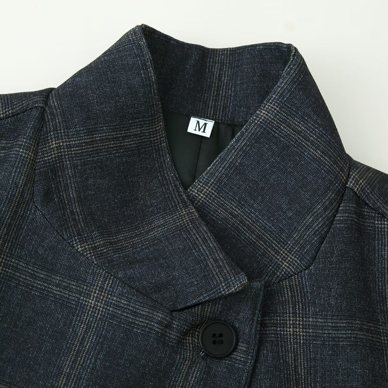 Sleek Stylish And Relaxed Fit Womens Coat