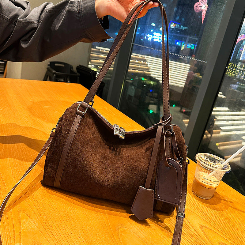 Matte Leather Retro Crossbody Bag In European And American Style