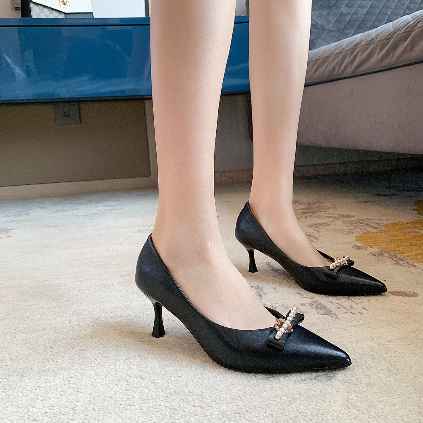 Black Low-top High Heels Cowhide Fashion