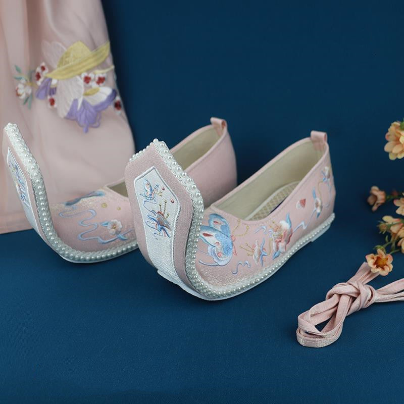 Dengyun's Hanfu Shoes Increase The Height Of The Head