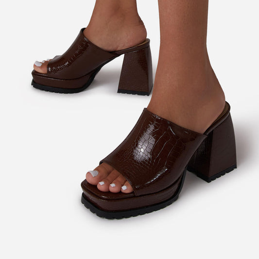 Square-toe Fish Mouth Niche Textured Retro Brown Sandals