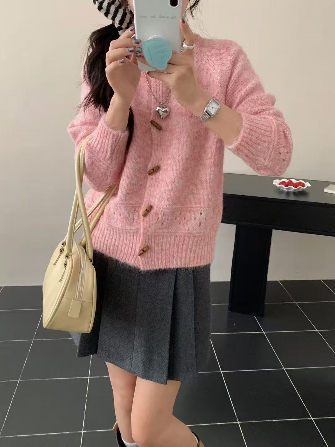Atmosphere Horn Button Solid Color Soft Glutinous Knitted Cardigan