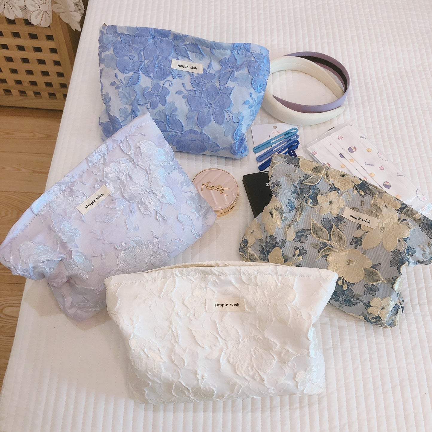 Elegant Artistic Large Flower Relief Cosmetic Bag