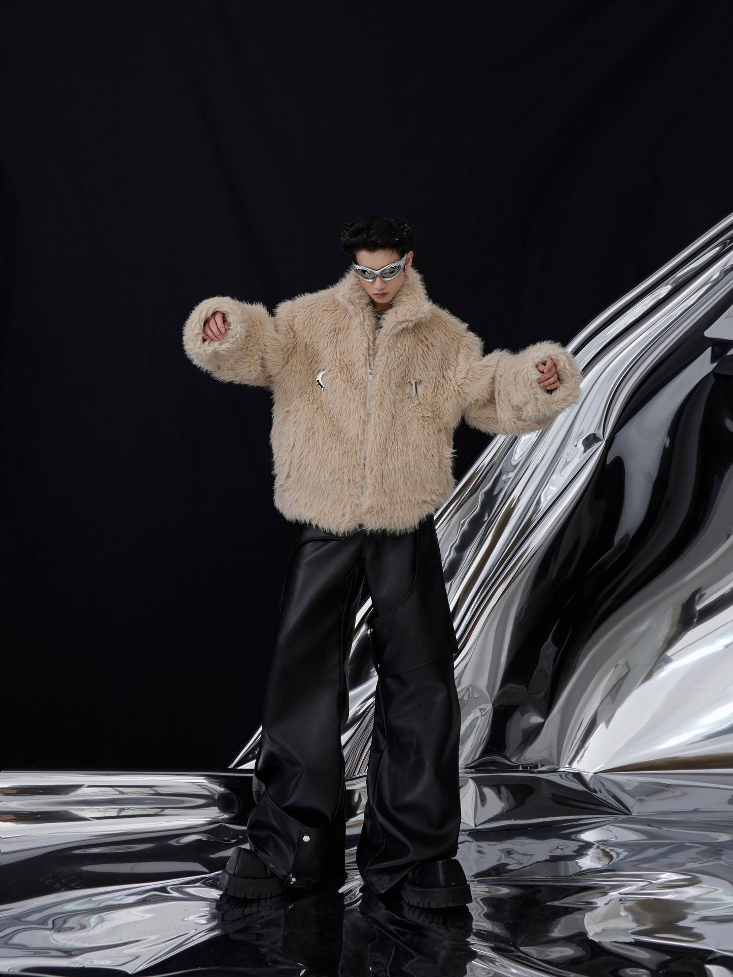 Niche Light-luxury, Faux-fur-lined Padded Coat With A Metallic Finish