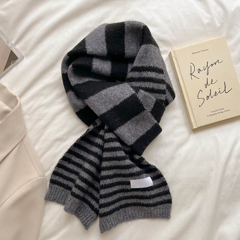 Women's Warm Knitting Wool Thickened Simple Windproof Scarf