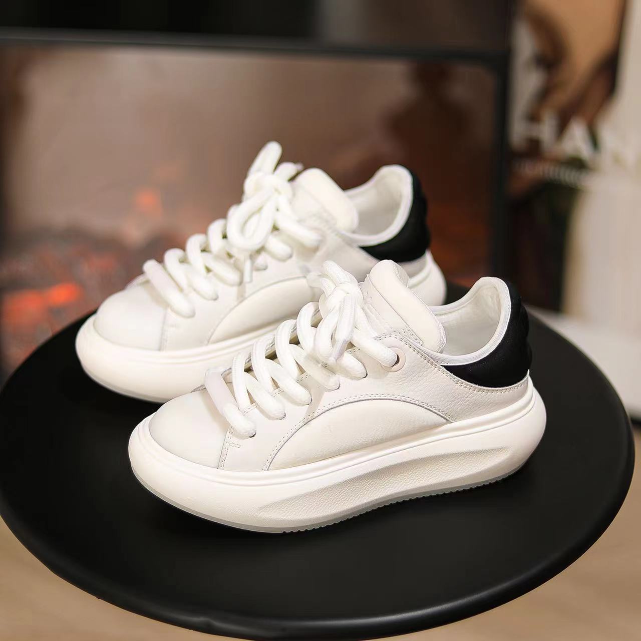 Low-top Running Casual Shoes Are Comfortable And Breathable