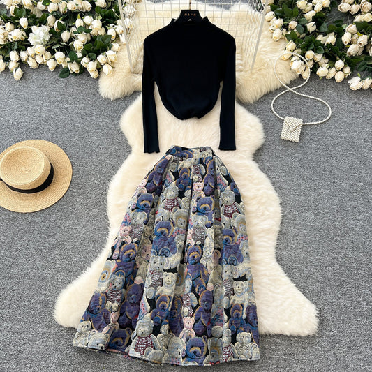 Inner Layer Base Knit Sweater With A Little Bear Jacquard Design High Waist And A Flared Hem