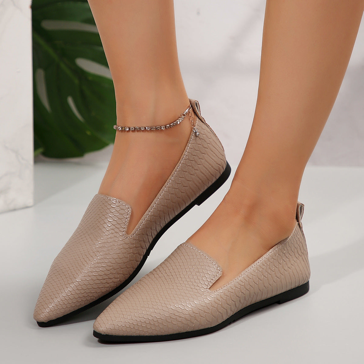 Enkle spidse slangemønstrede flade pumps, slip-on dovnesko til eksport
