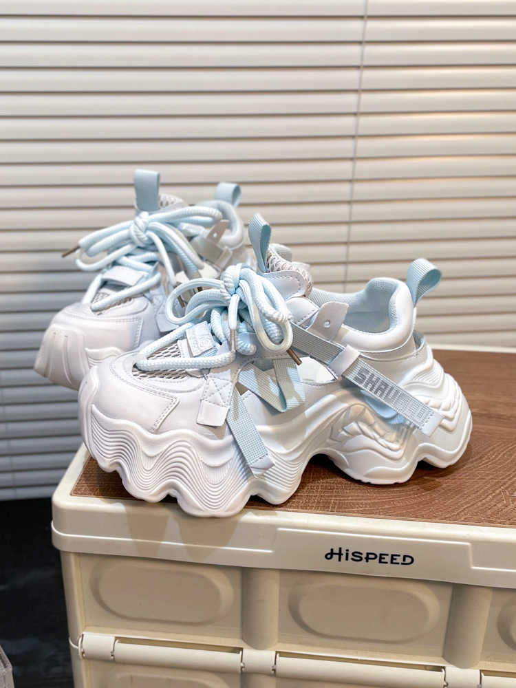 Leather Gradient Color Matching Hollow Out Breathable Platform Dad Shoes
