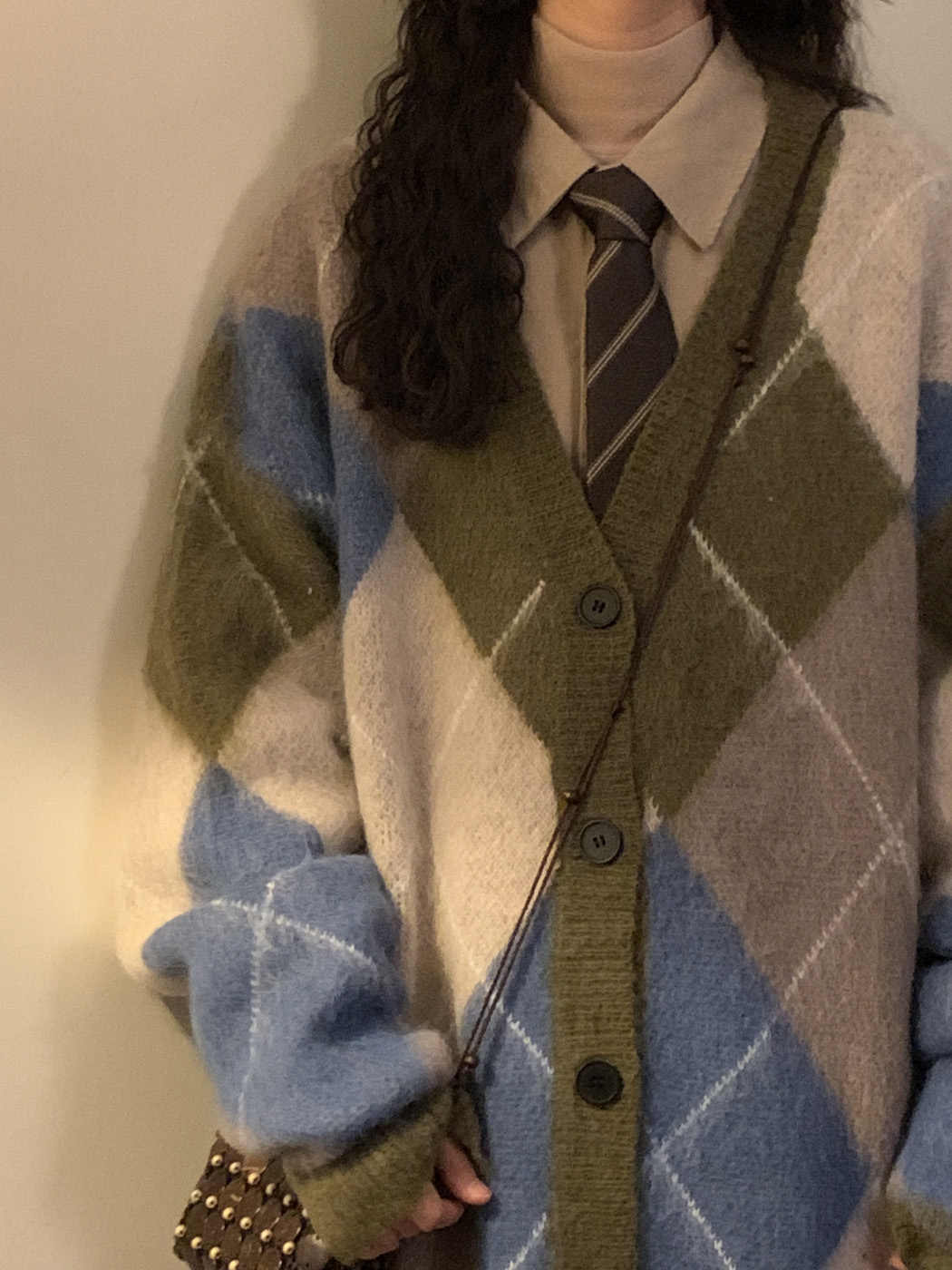 Loose Diamond Plaid Contrast Color V-neck Knitted Cardigan Sweater