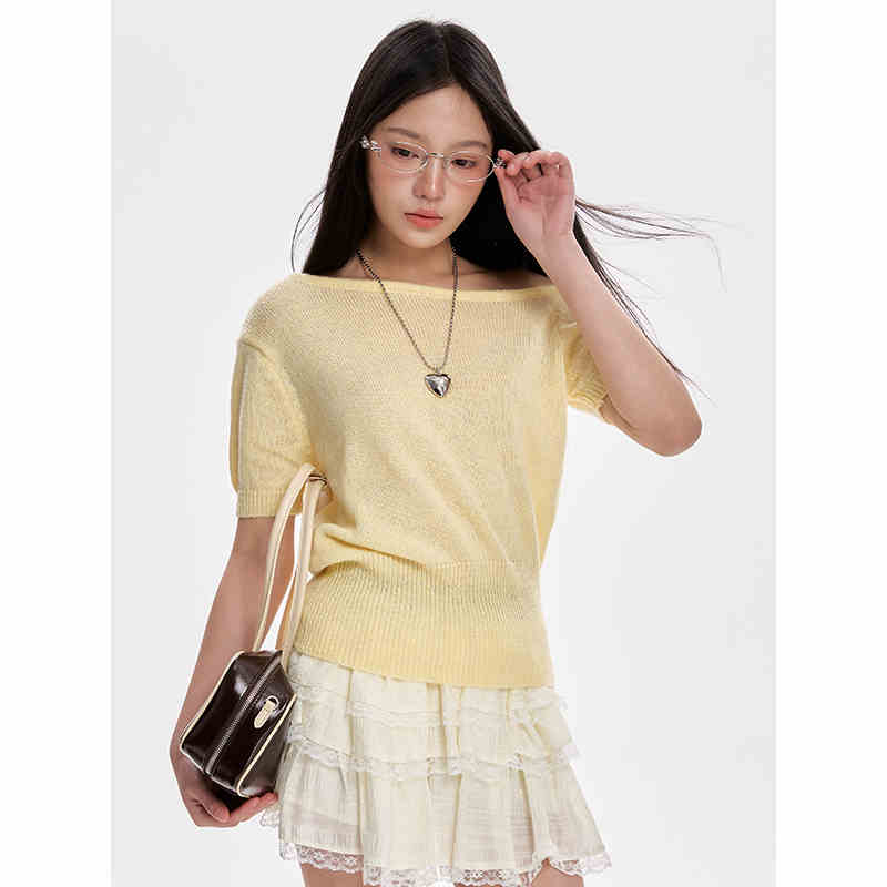 Women's Short-sleeved Knitted Off-shoulder T-shirt