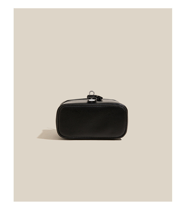High Sense Chain Box Square Pouch Women