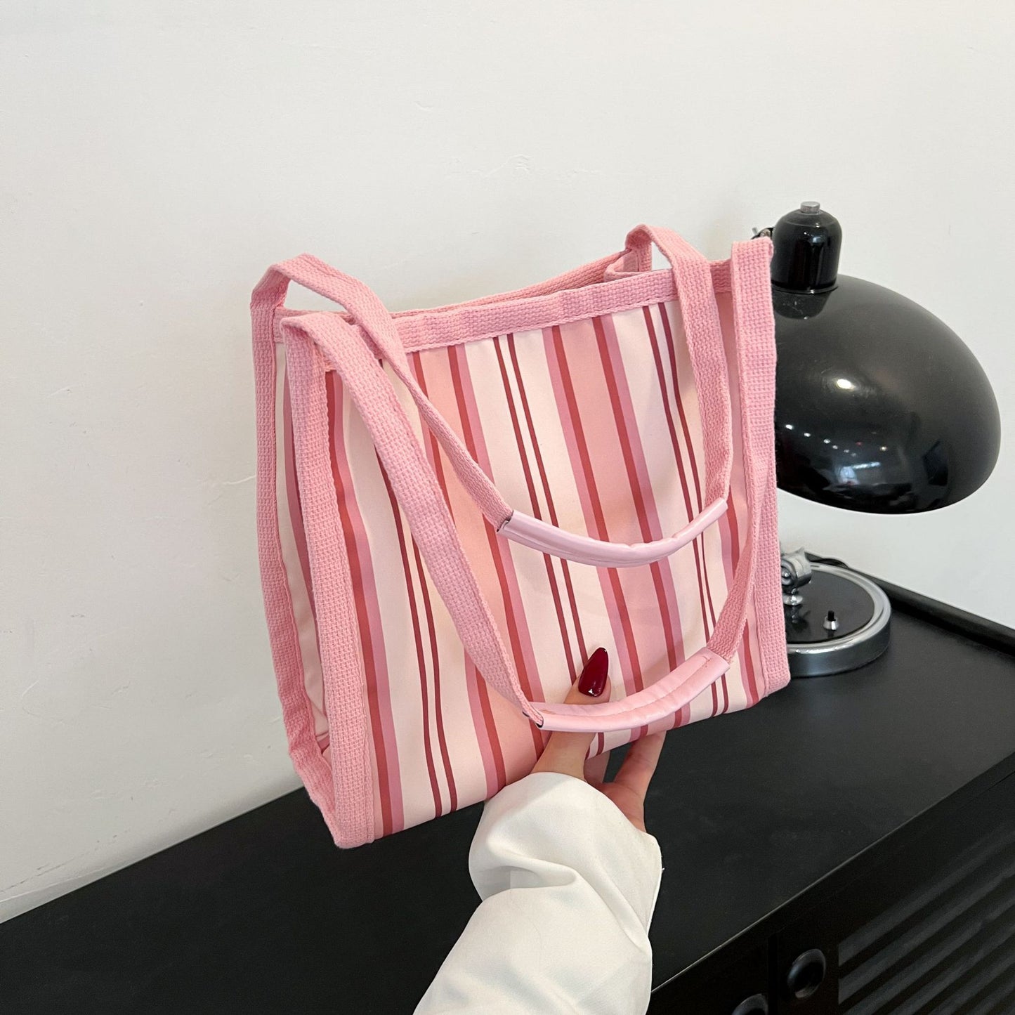 Women's Large-capacity Fashion Leisure Commute Tote Bag