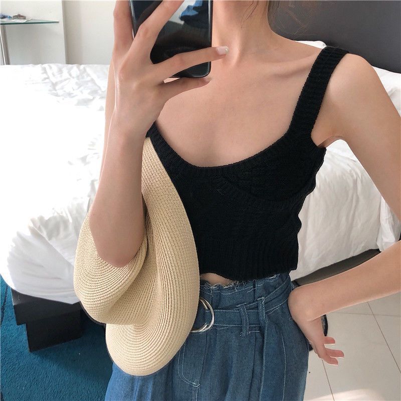 Versatile Sleeveless Fried Dough Twists Underlay Korean Top