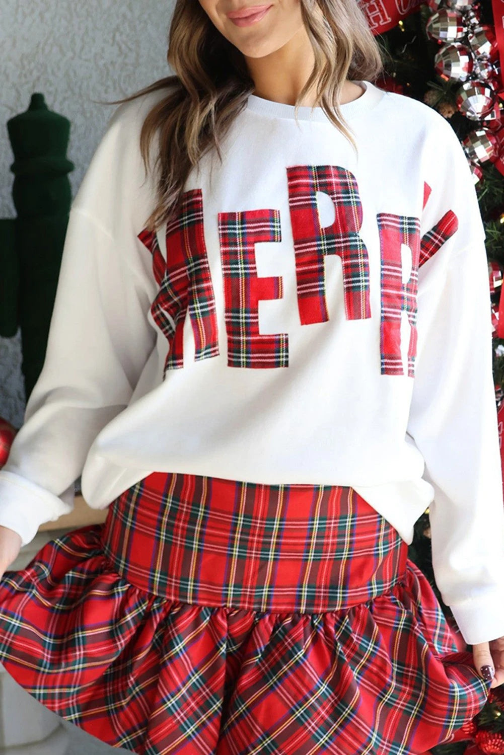 Fashionable Embroidered Side Plaid Pullover Sweater For Women