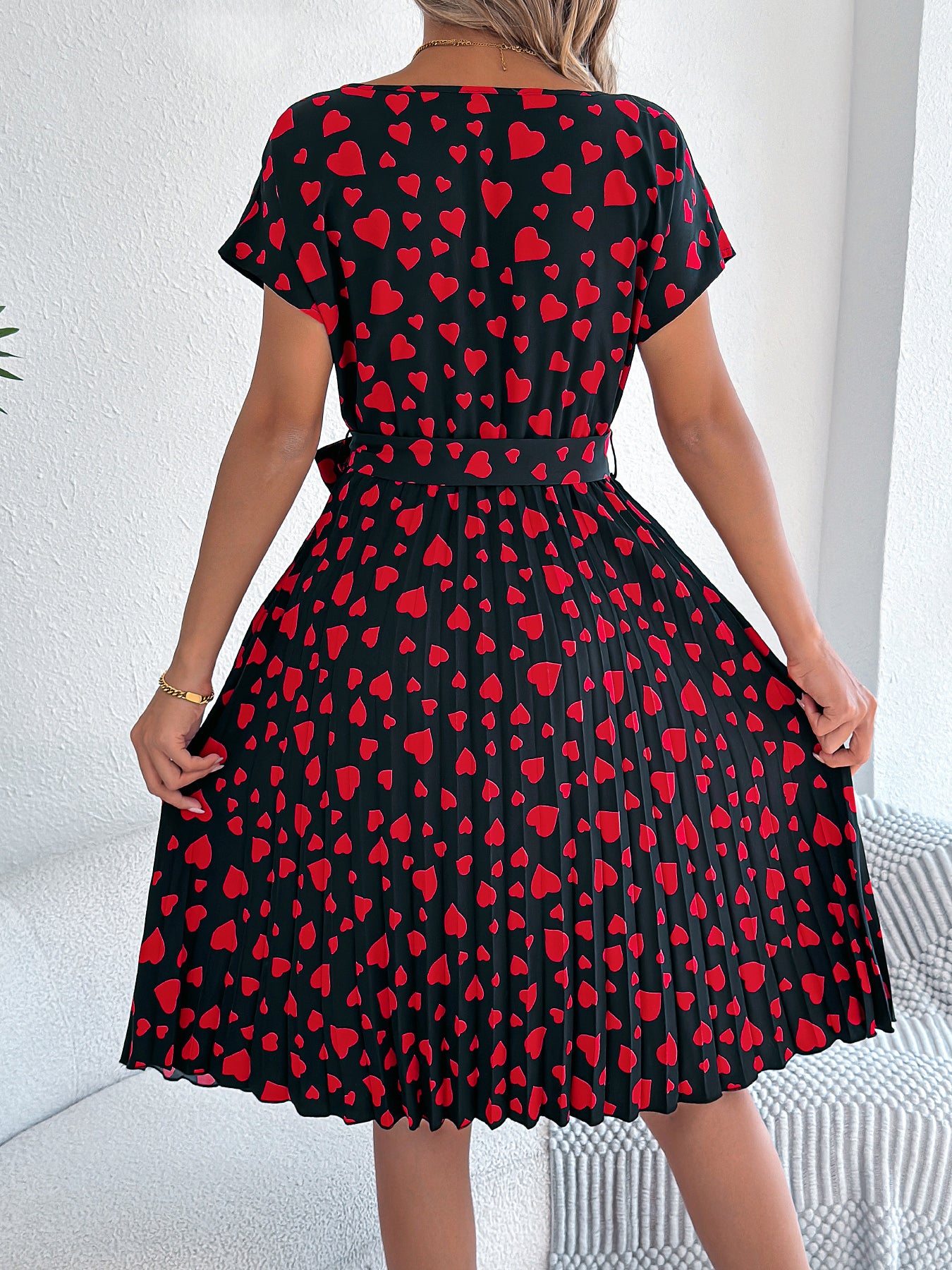 Women's Casual Color Block Heart Print Short Sleeve Tie Waist Pleated Dress