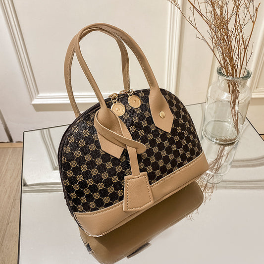 Chain Across The Korean Women's Handbag