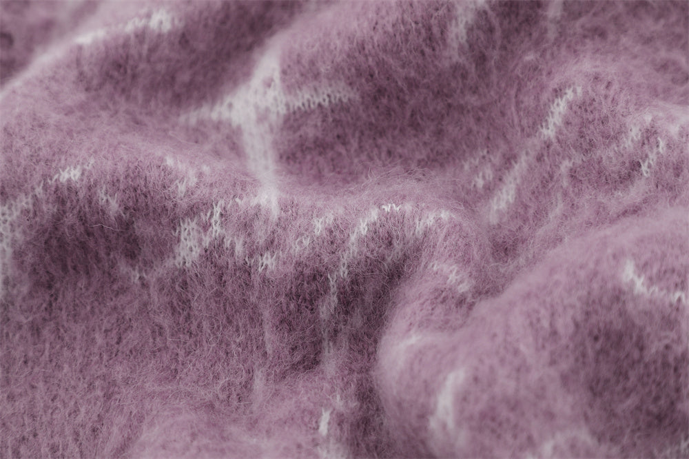 High Street Fuldt Abstrakt Jacquard og Fleeceforet Tyk V-hals Sweater