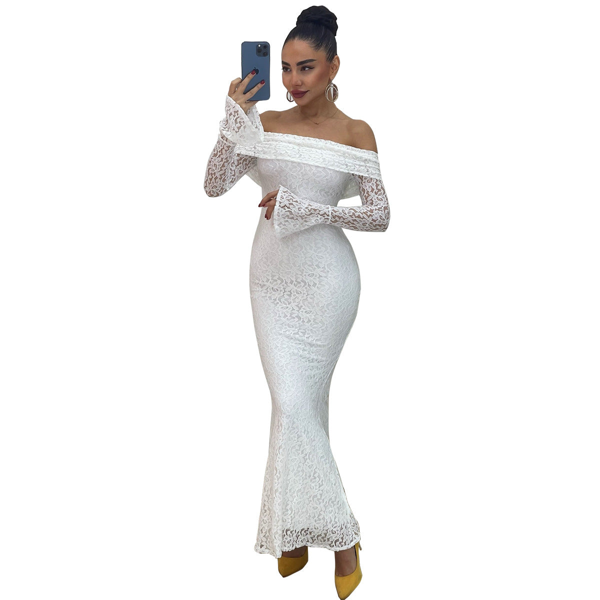 New Arrival Elegant   Figure-flattering Off-shoulder Top With Flared Sleeves