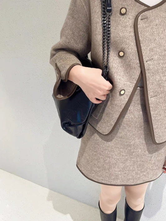 Petite Women's Outfit In A Full Set Of Brown Dresses