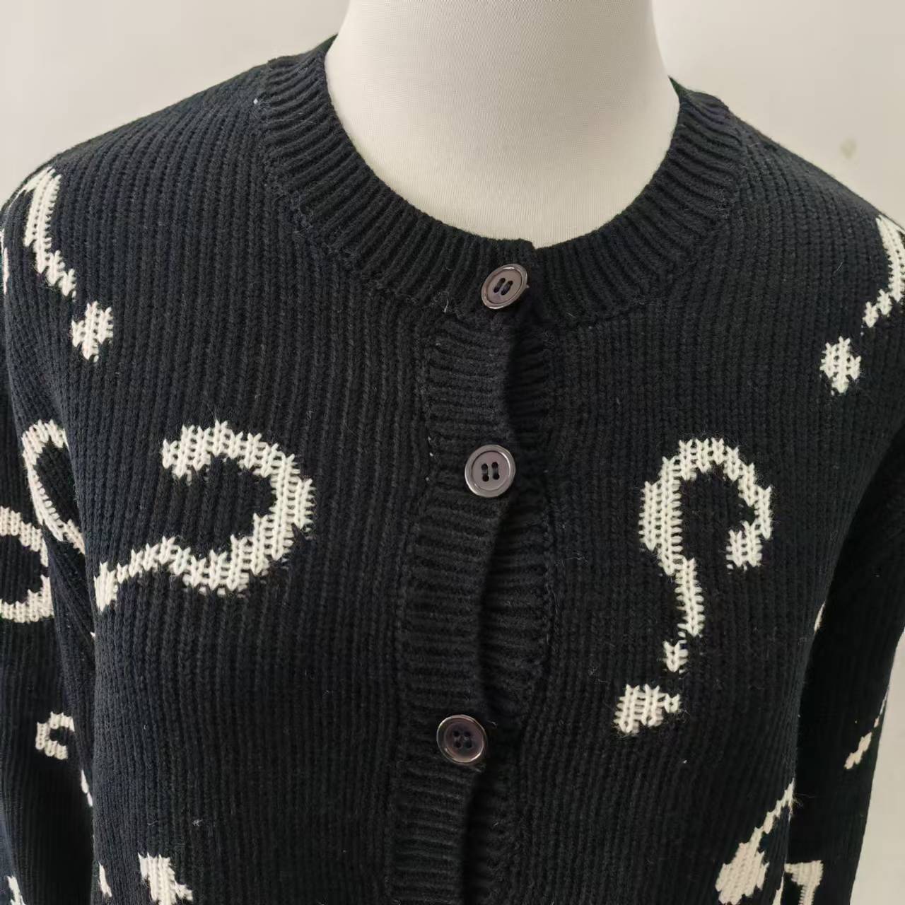 Idle Style Knitted Cardigan Sweater Design