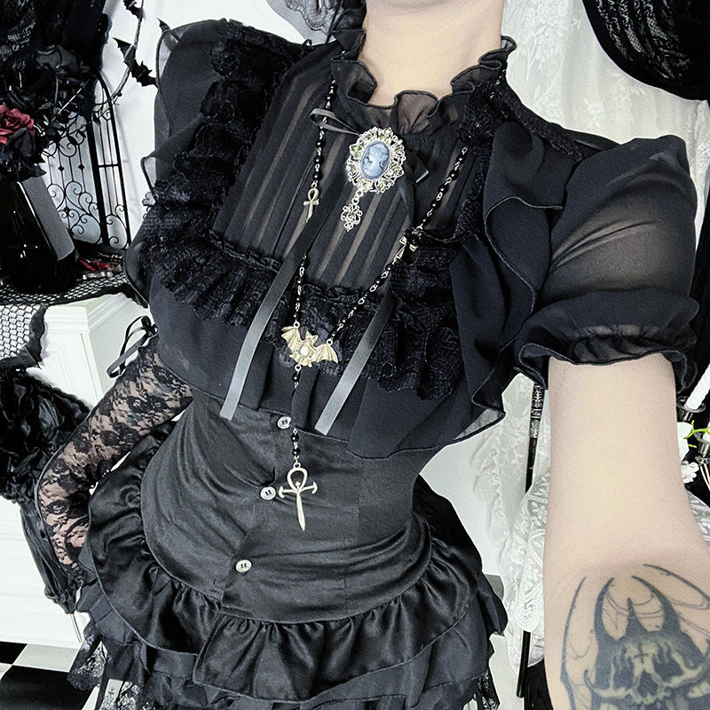 A Low-key Yet Captivating High-end Crop Top
