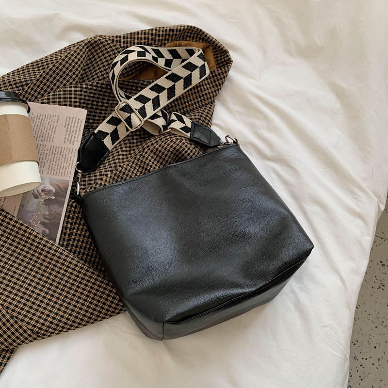 Casual Commuter Large Capacity Shoulder Bag