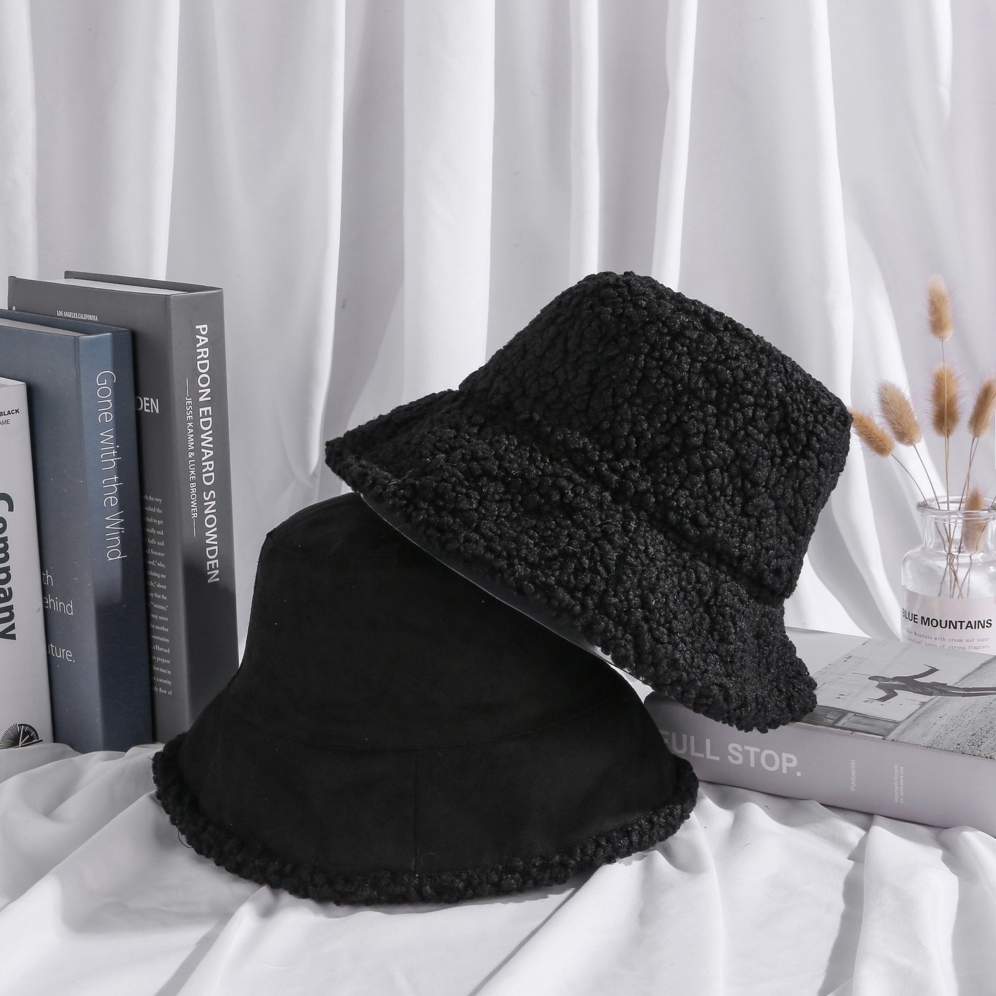 Women's Fashion Solid Color Double-sided Warm Lambswool Hat