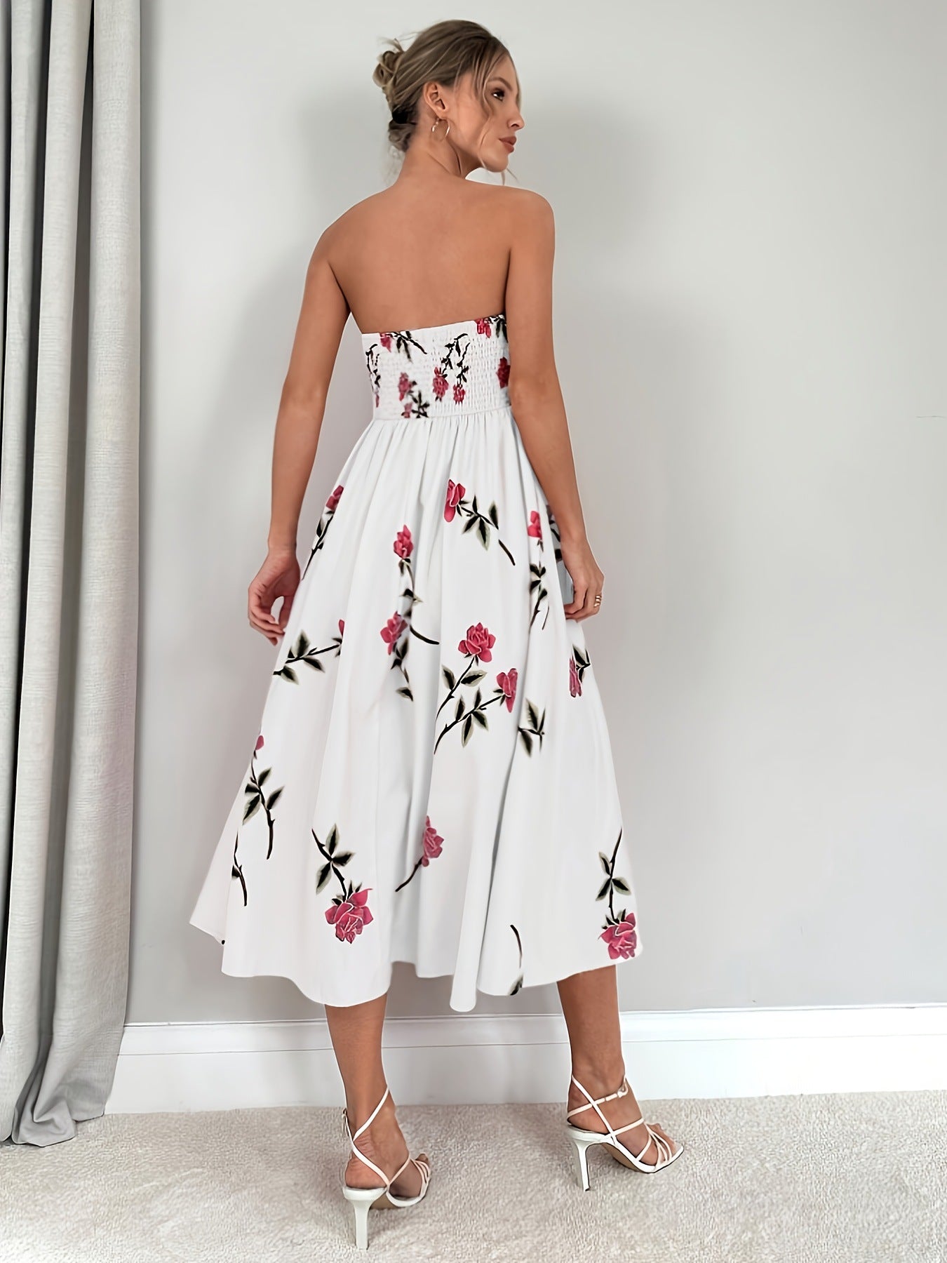 Elegant Line A-formet blomsterprint til kvinder