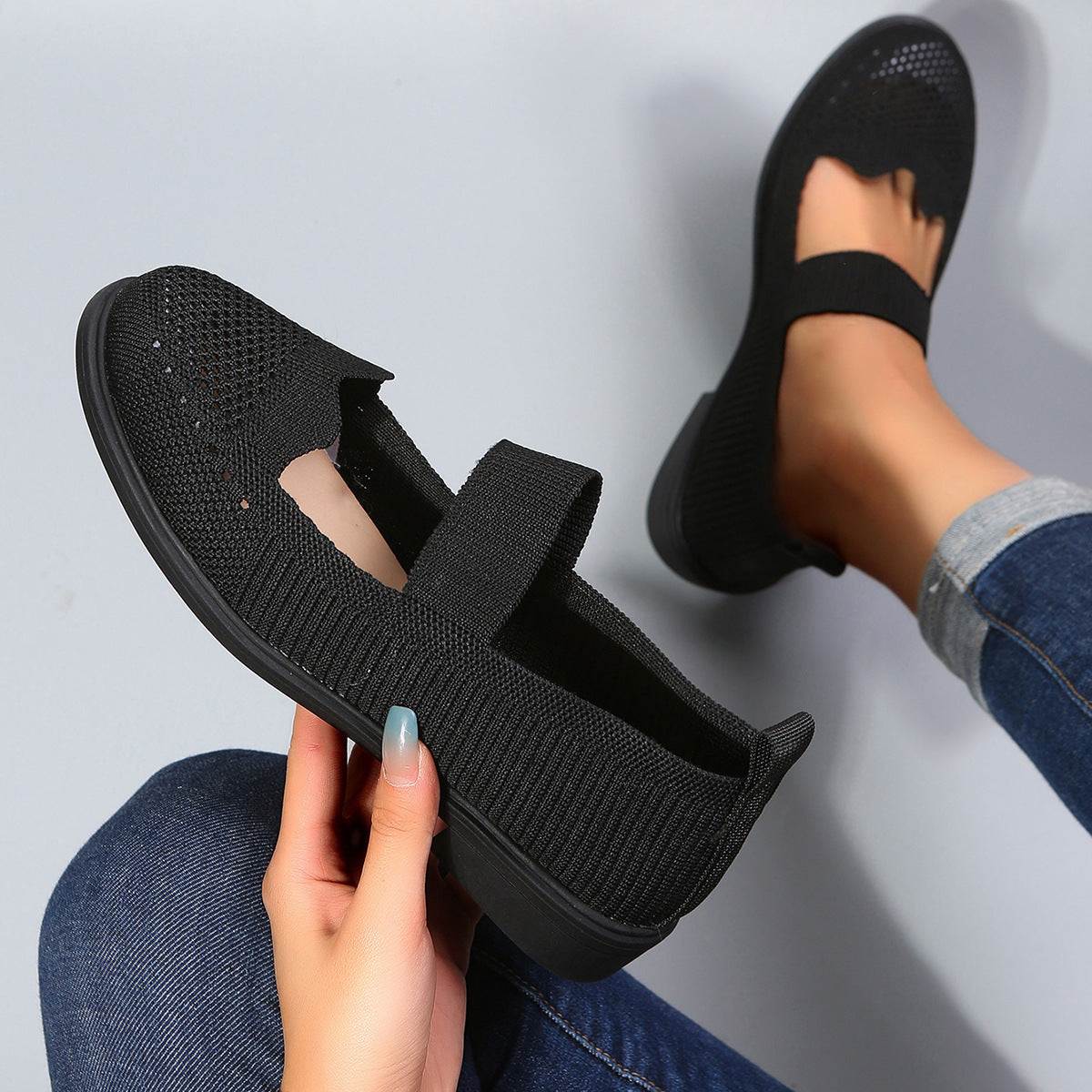 Plus Size Women's Leisure Thin Shoes Hollow Design Fly-kit Mesh Low Heel Mom Shoes