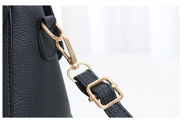 Ladies Simple Fashion One Shoulder Messenger Bag