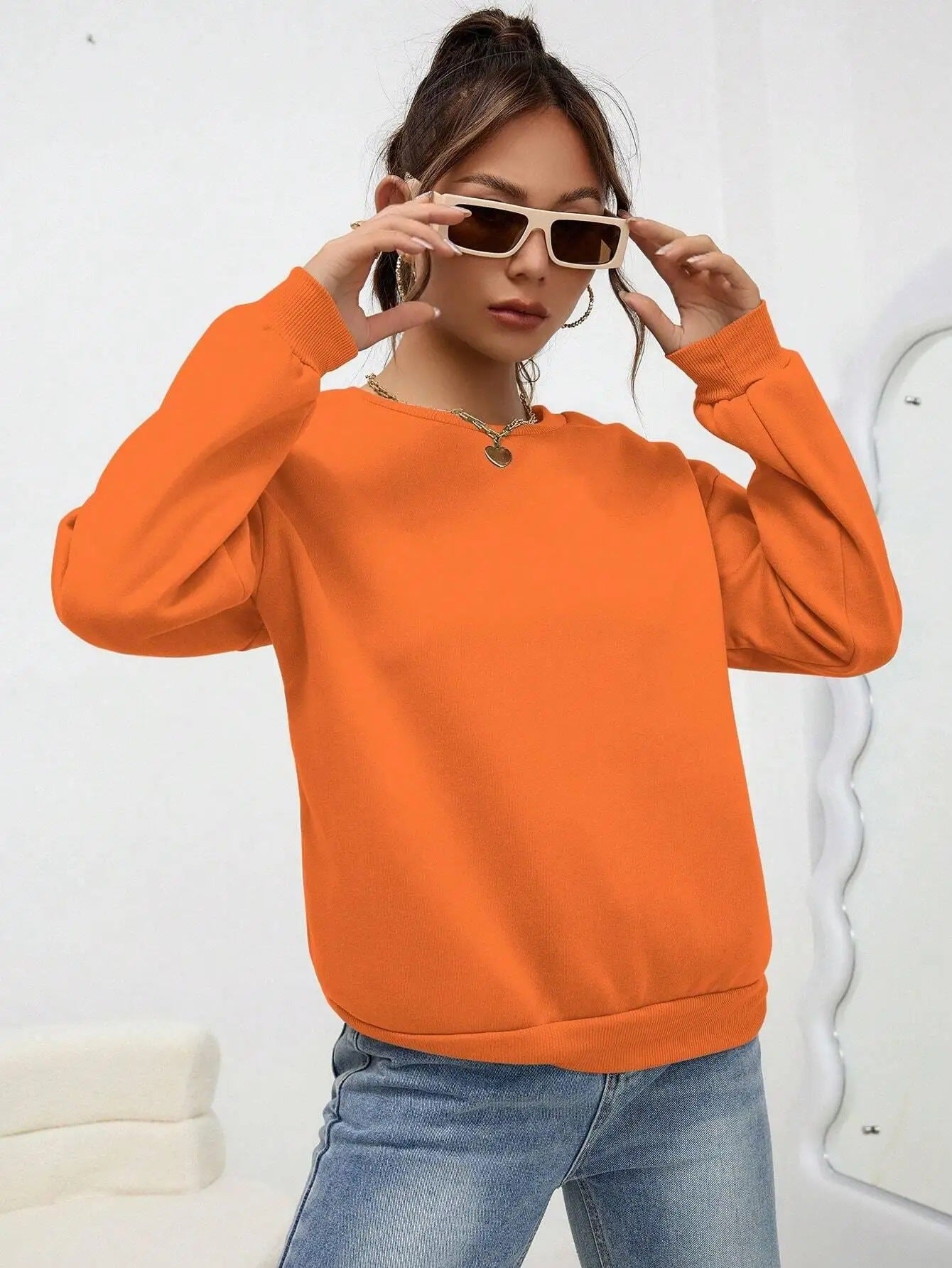 Solid Color Womens Sweatshirt Casual Comfortable And Loose Fitting Sporty Top