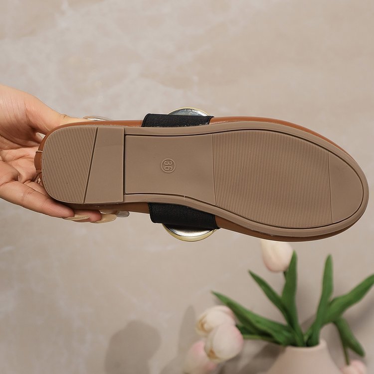 Personlige flade sko med metalspænde design moderigtige slip-on loafers med rund snude til kvinder