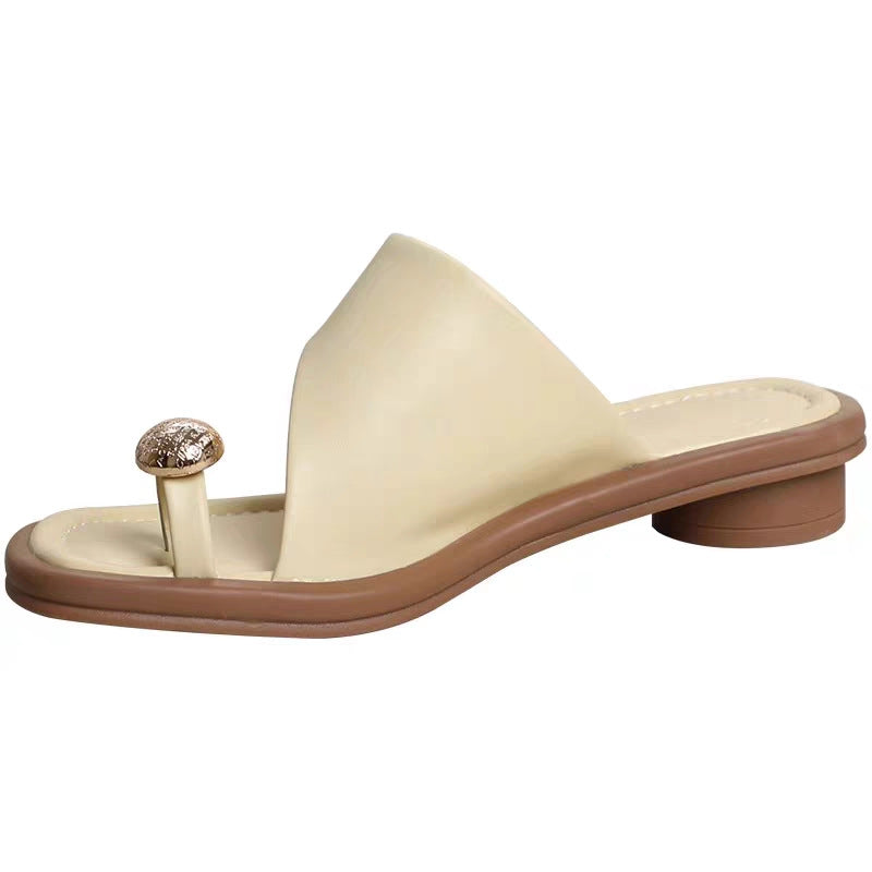 Round Buckle Toe Covering Casual Outdoor Slippers
