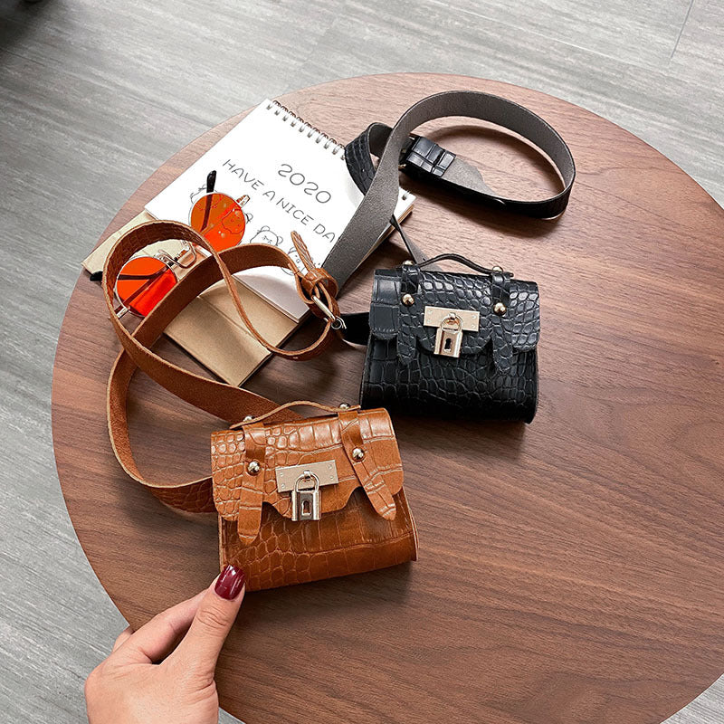 Chain Decoration Crocodile Belt Crossbody Bag
