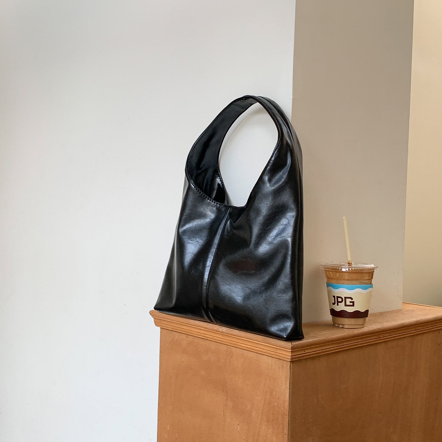 Large Capacity Soft Leather Handbag For Women