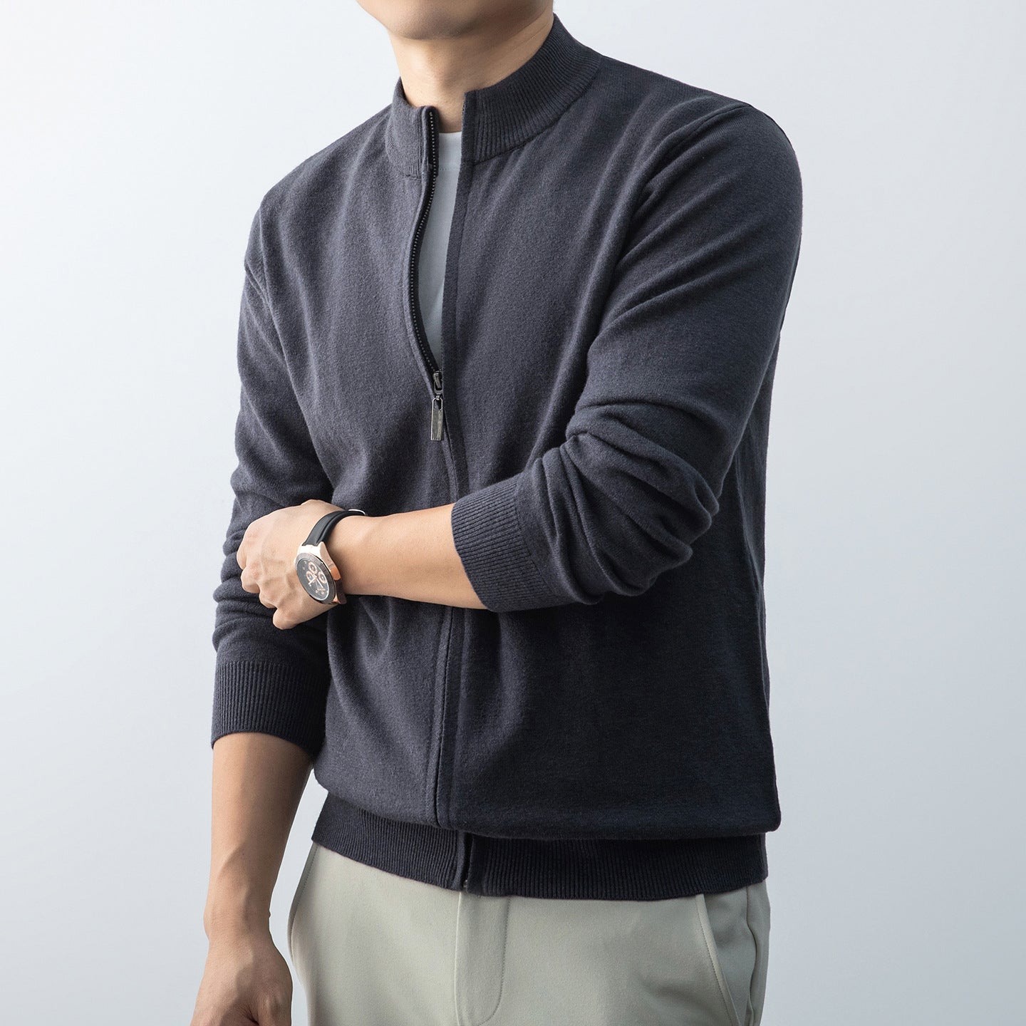Commute Leisure New Men's Stand Collar Simple Outdoor Sweater