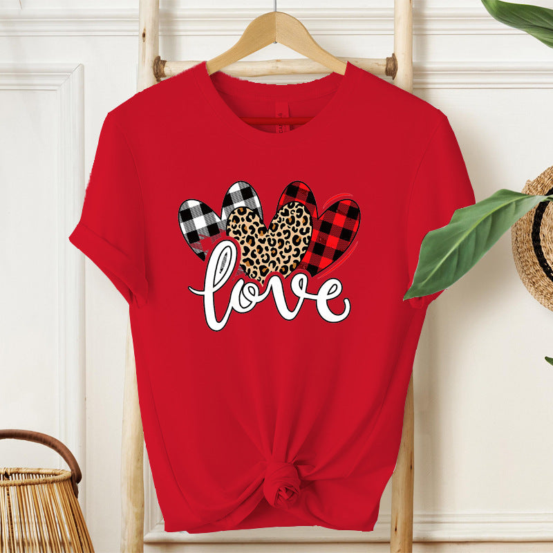 Leopard-Print Heart-Shaped Valentines Day Design, Loose-Fit, Fashionable, Casual Short-Sleeve Top