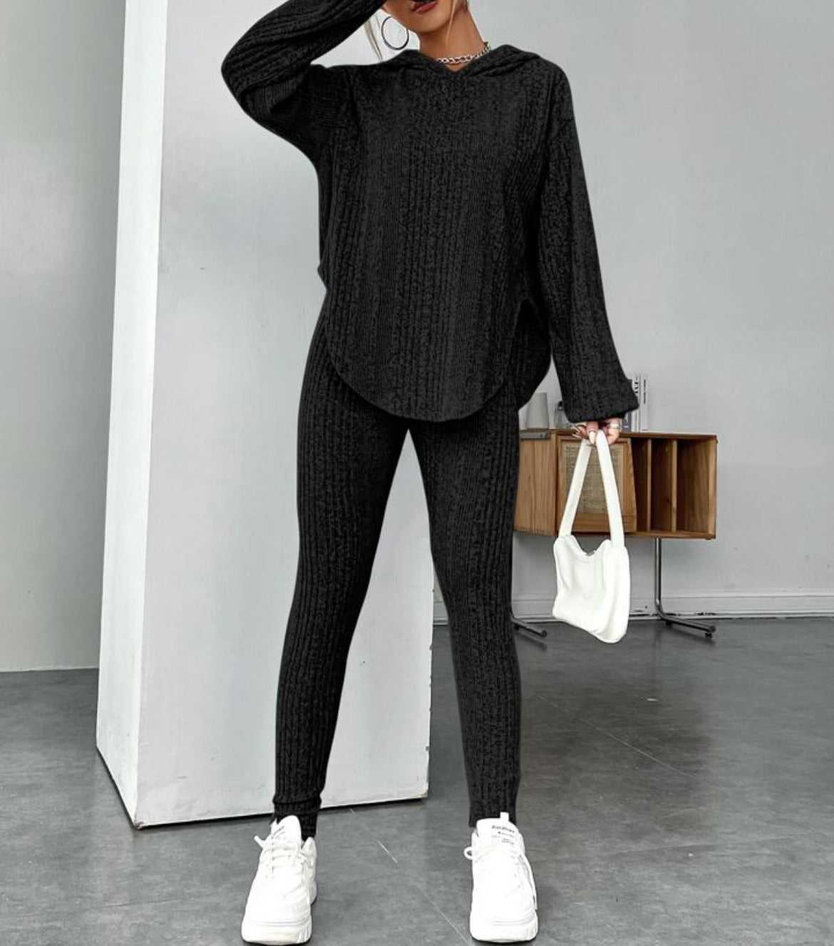 Relaxed Hooded Stylish And Chic Pants Set