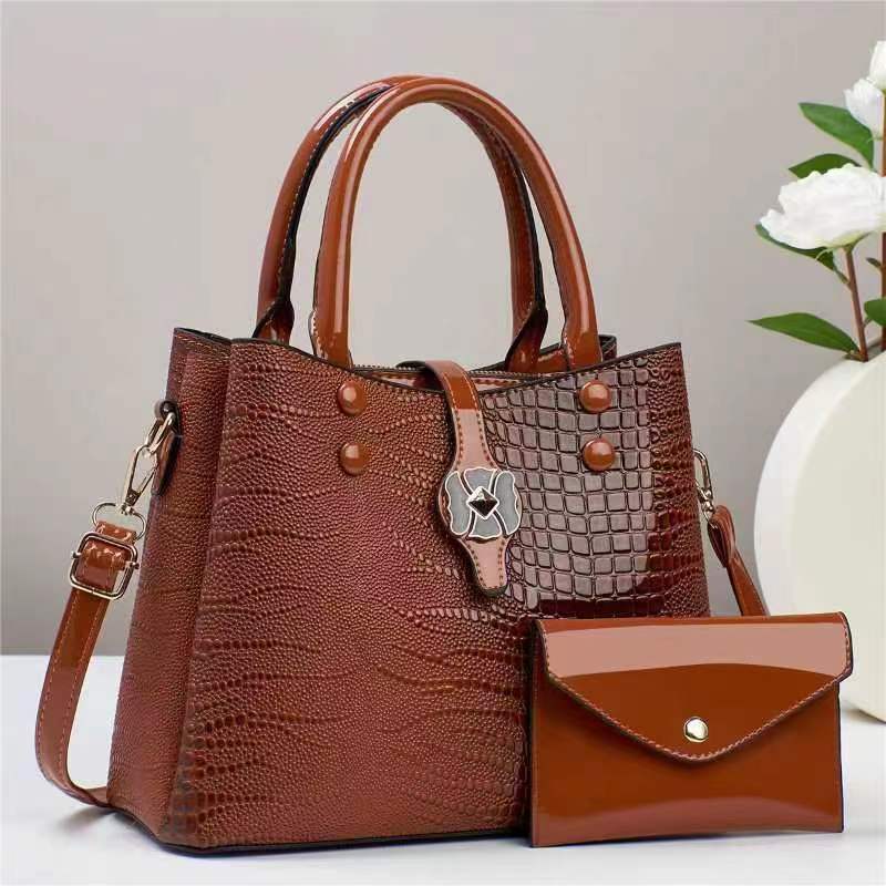 Women's Fashion Large Capacity Soft Leather Crocodile Pattern Casual Bag