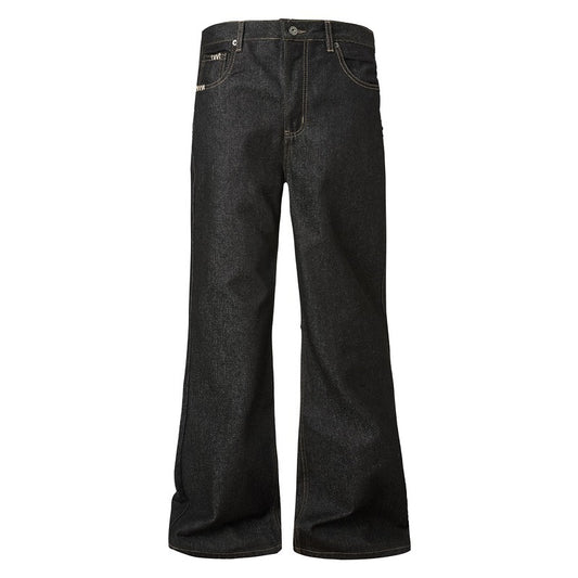 Mørkfarvede let trompetformede rå denimjeans til alle sæsoner