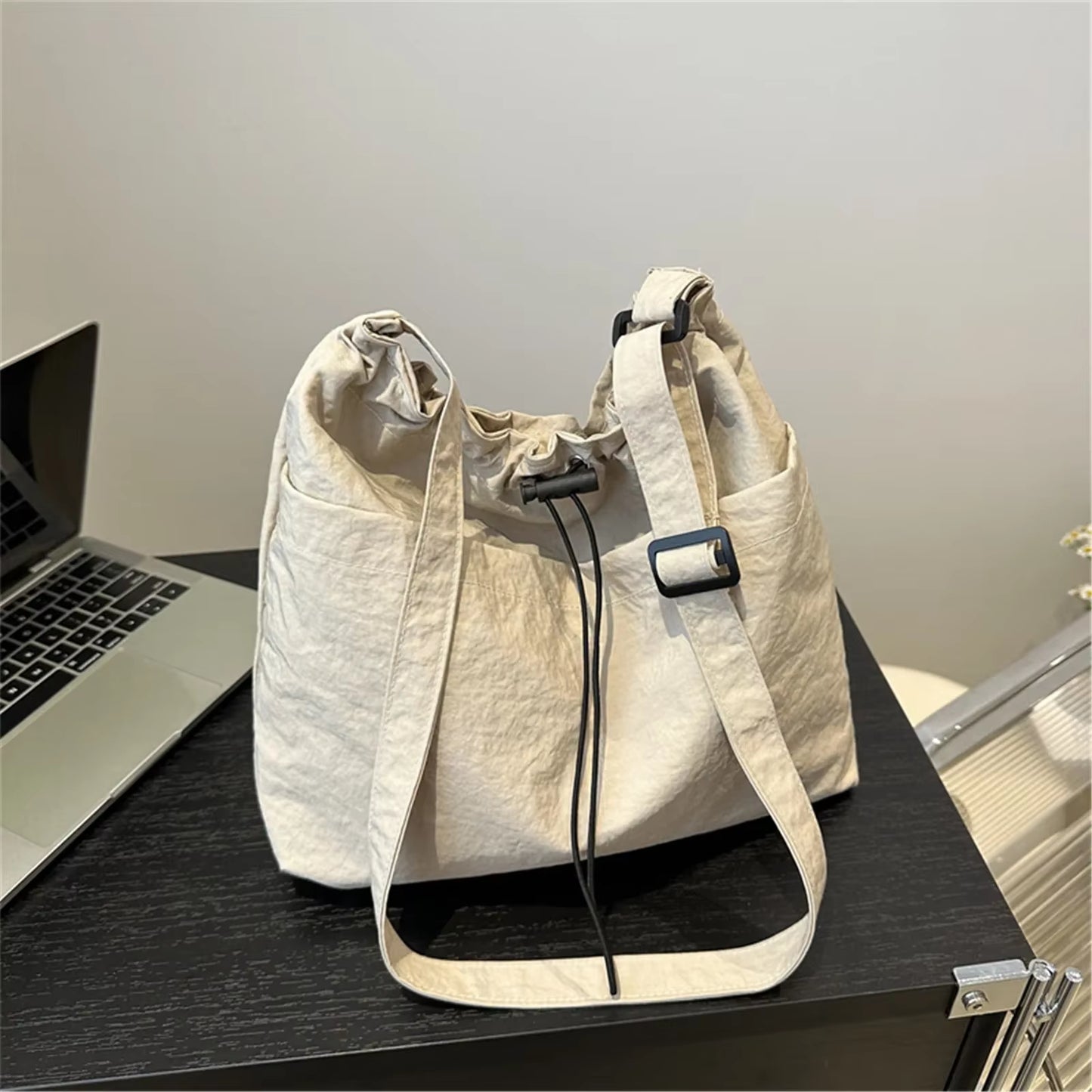Women's Large Capacity Nylon Tote Bag - Stylish Drawstring Shoulder Bag for Travel and Casual Use