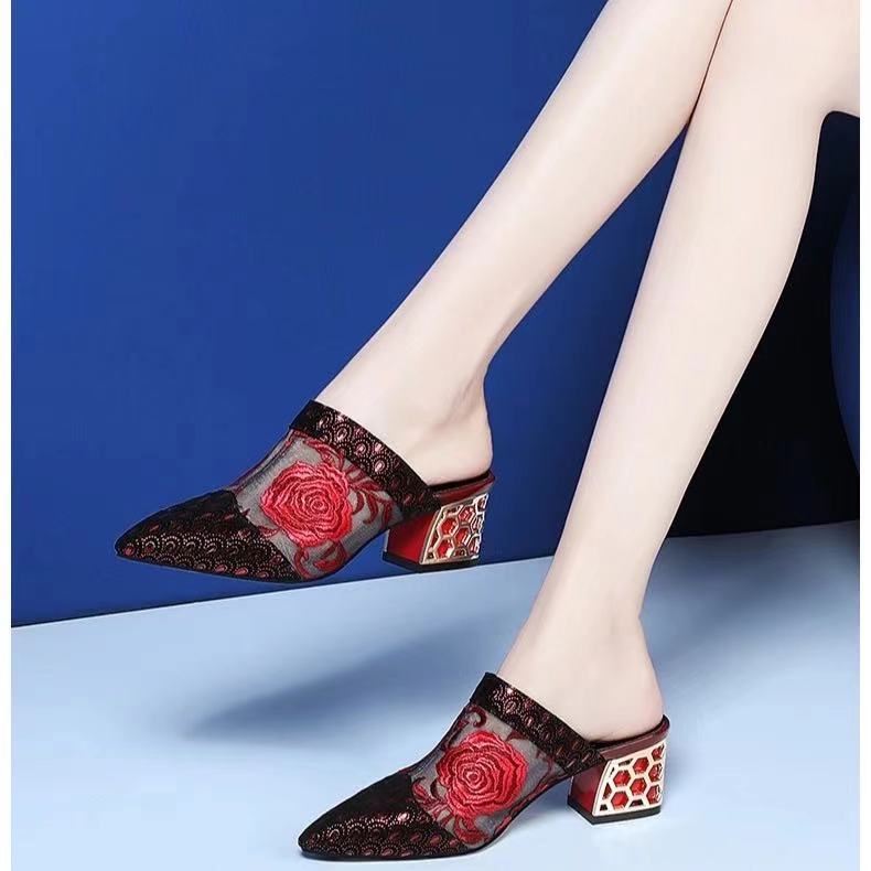 Ethnic Wind Rhinestone Mid-heel Mesh Slippers