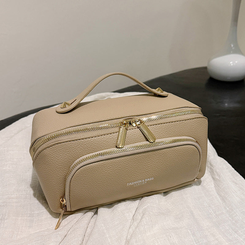 High Quality Convenient New Waterproof Large Portable Cosmetic Bag