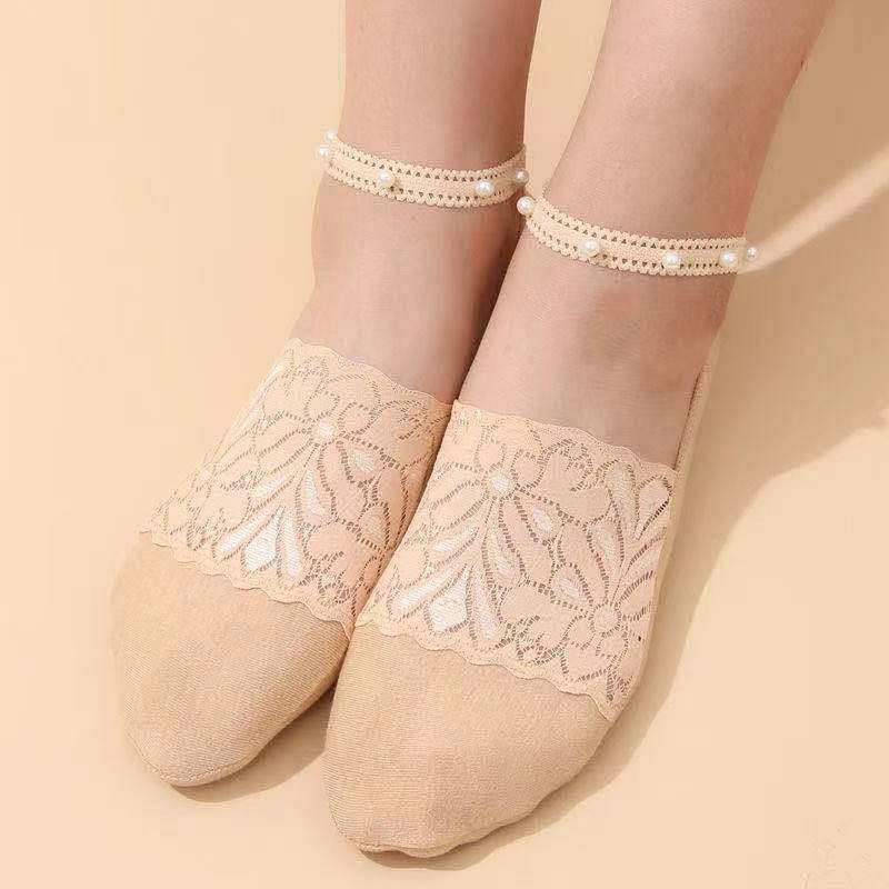 Women's Temperament And Fashion Lace Pearl Invisible Socks