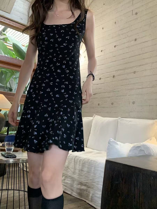 Resort-style Figure-flattering Tank Top And Little Black Dress