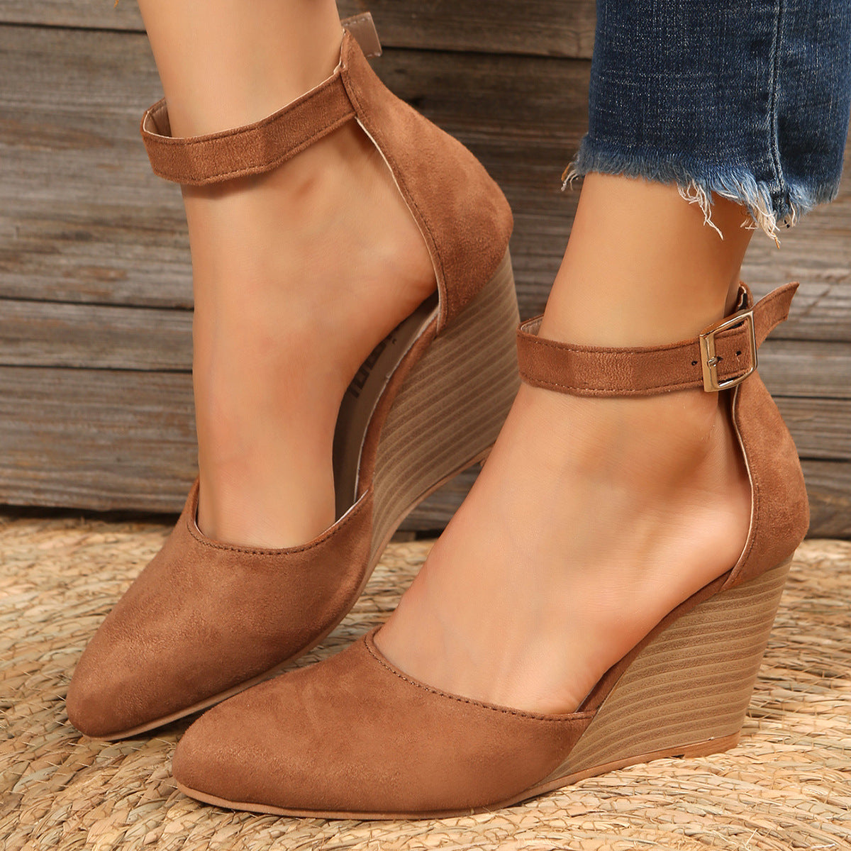 Women's Pointed Toe Buckle Strap Sandals